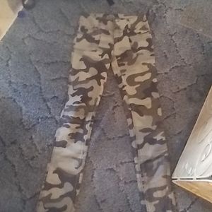 Younique size 3 camo pants